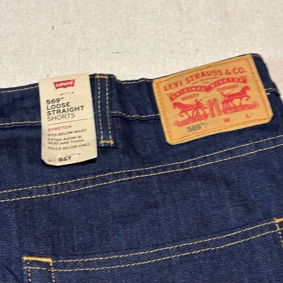 NWT Mens Levi's Sz 52 Big and Tall 569 Loose Straight Fit Dark Wash Denim Shorts - Picture 3 of 7
